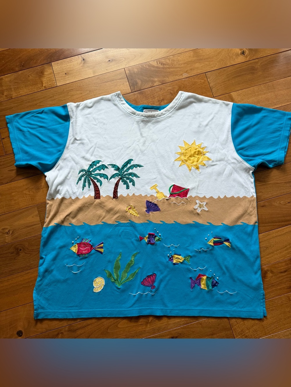 Vintage Bechamel II Beach Scene Appliqué Beaded Top 2X Tropical Tee